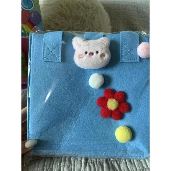 Rainbow Pig Plush Pendant With Tote Bag Series Blind Box - Blue and Gray - Picture 8 of 9